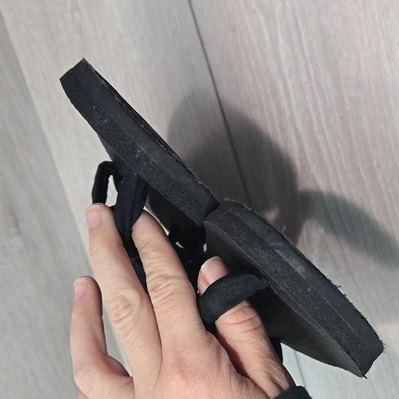 Skechers Yoga Foam Black Women's Sandals Shoes Sz 6 - Picture 5 of 11